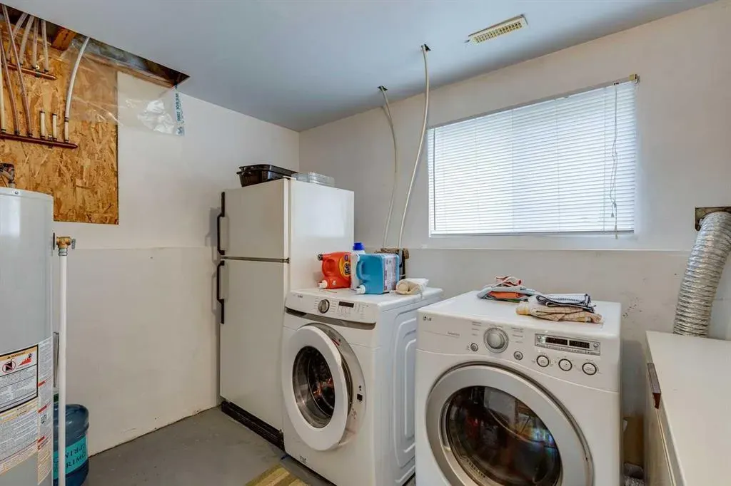 1656 Strathcona Gate