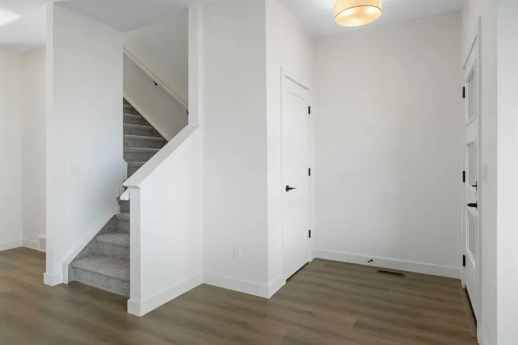 215 Belvedere Avenue SE