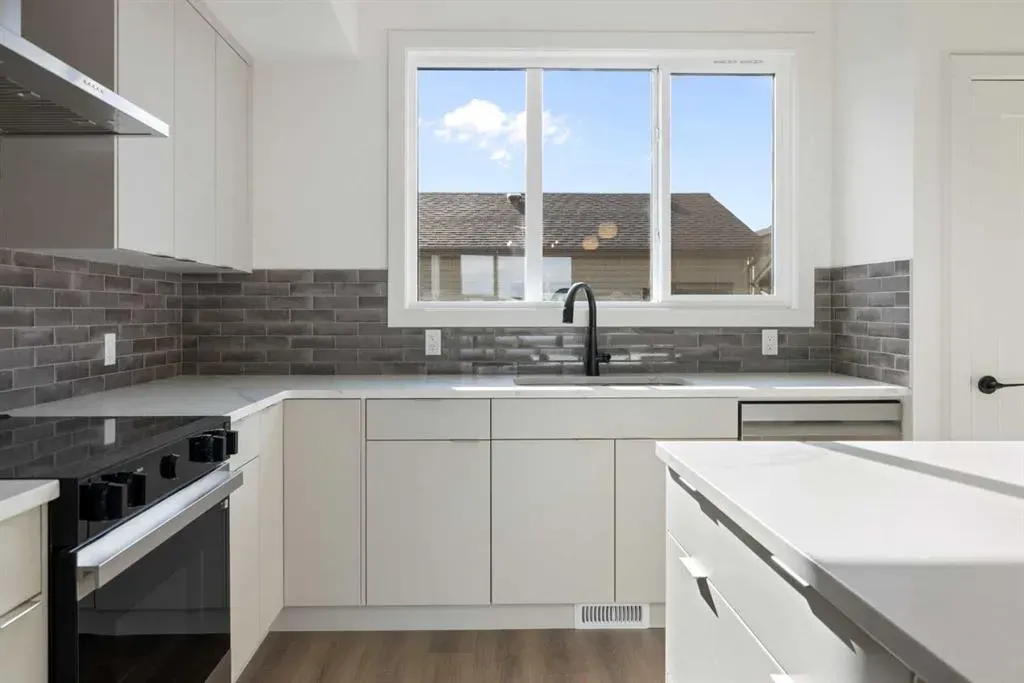 215 Belvedere Avenue SE