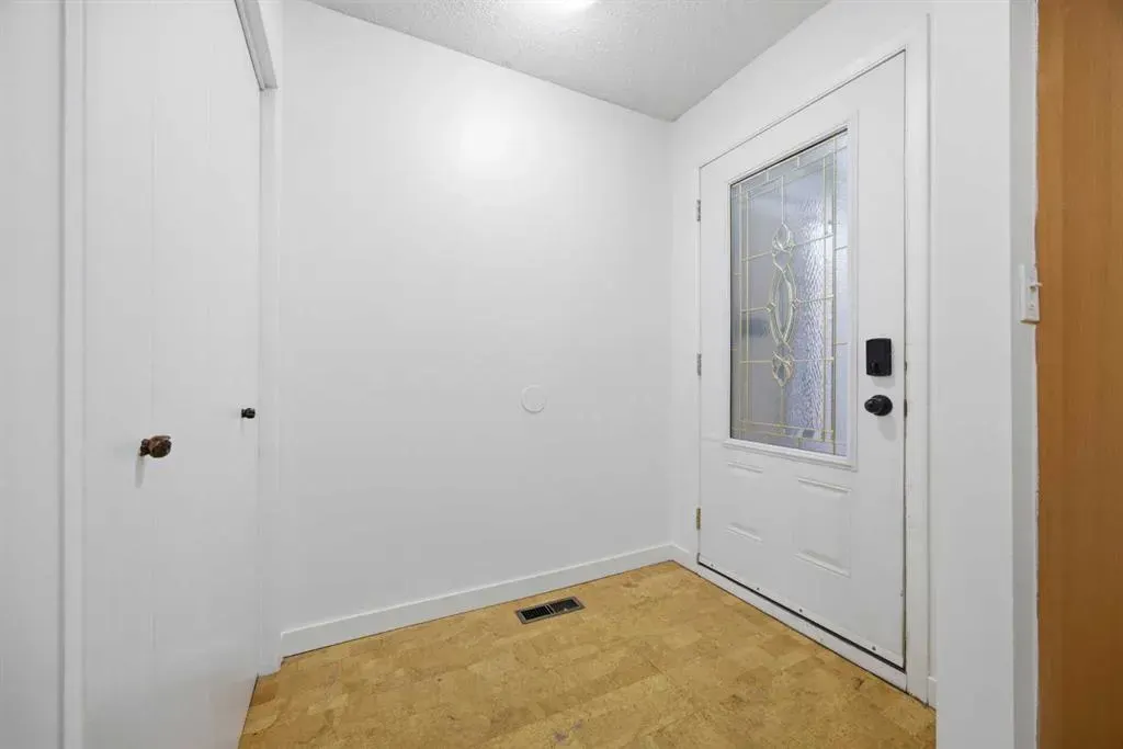 803 Varsity Estates Drive NW, #8