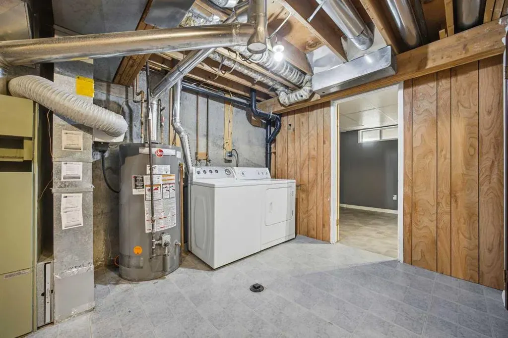 803 Varsity Estates Drive NW, #8