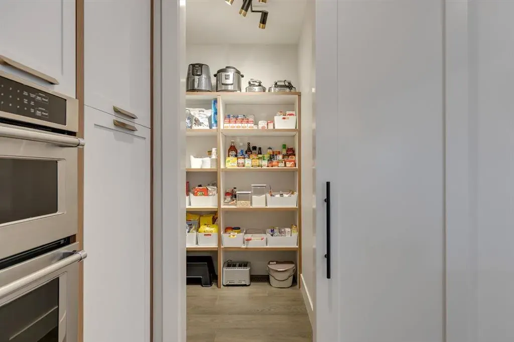 3312 Caribou Drive NW