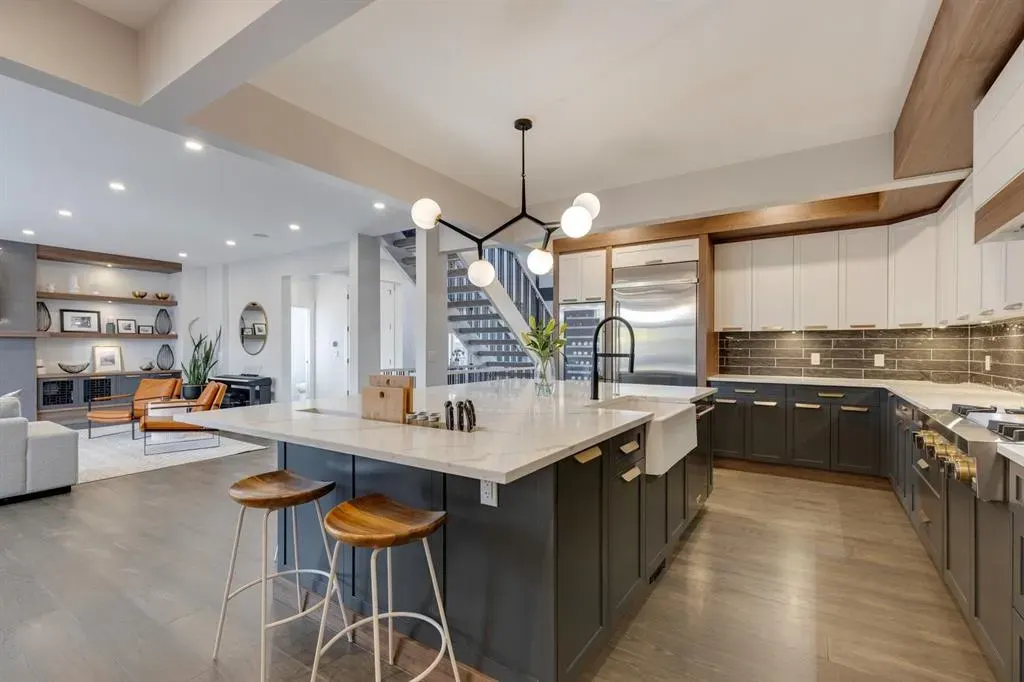 3312 Caribou Drive NW