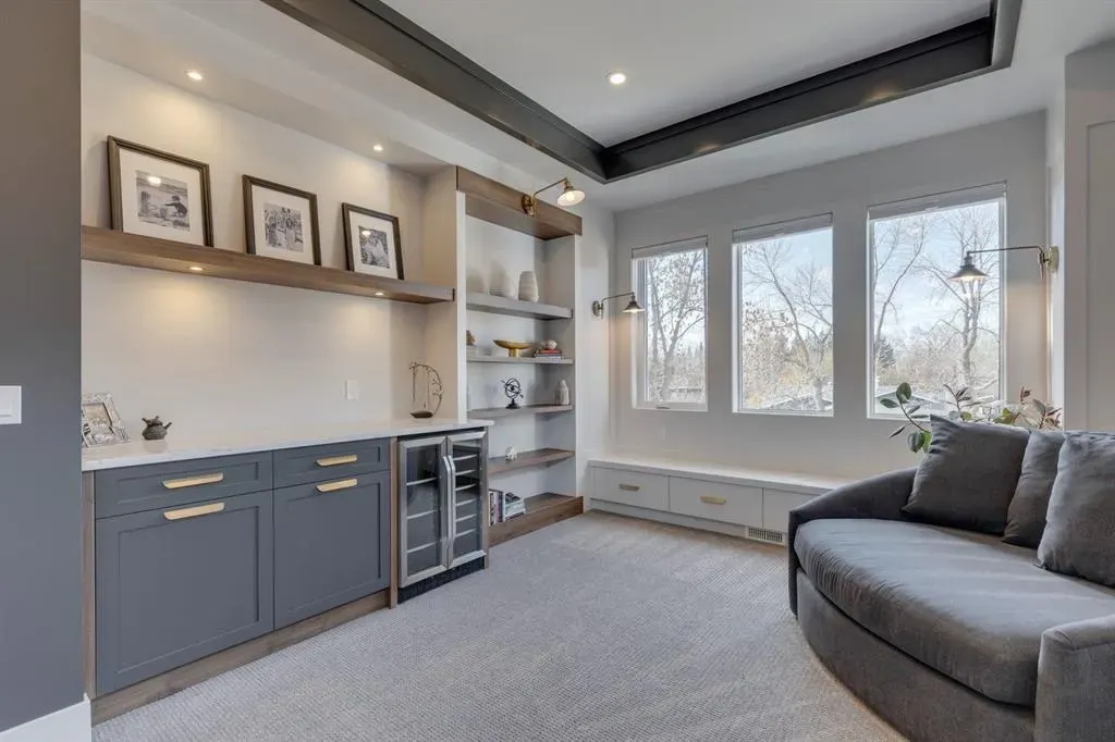 3312 Caribou Drive NW