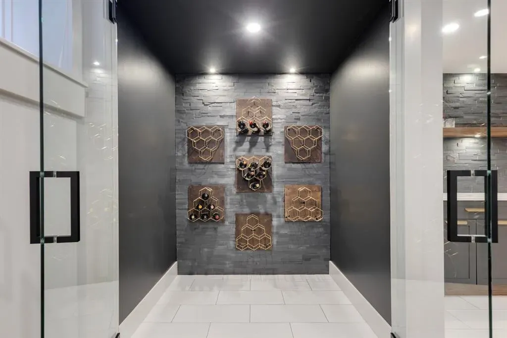 3312 Caribou Drive NW