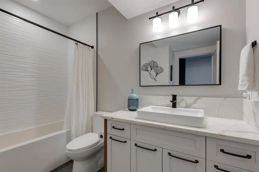 3312 Caribou Drive NW