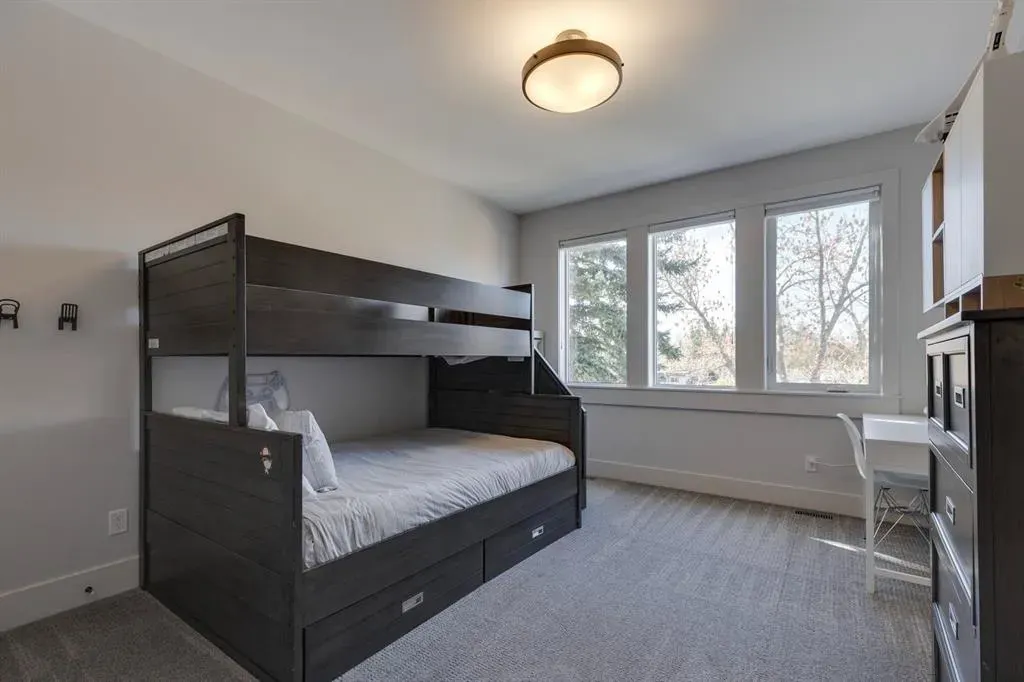 3312 Caribou Drive NW