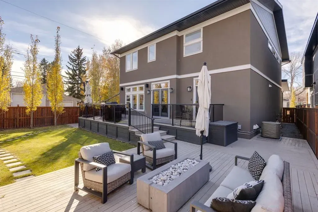 3312 Caribou Drive NW