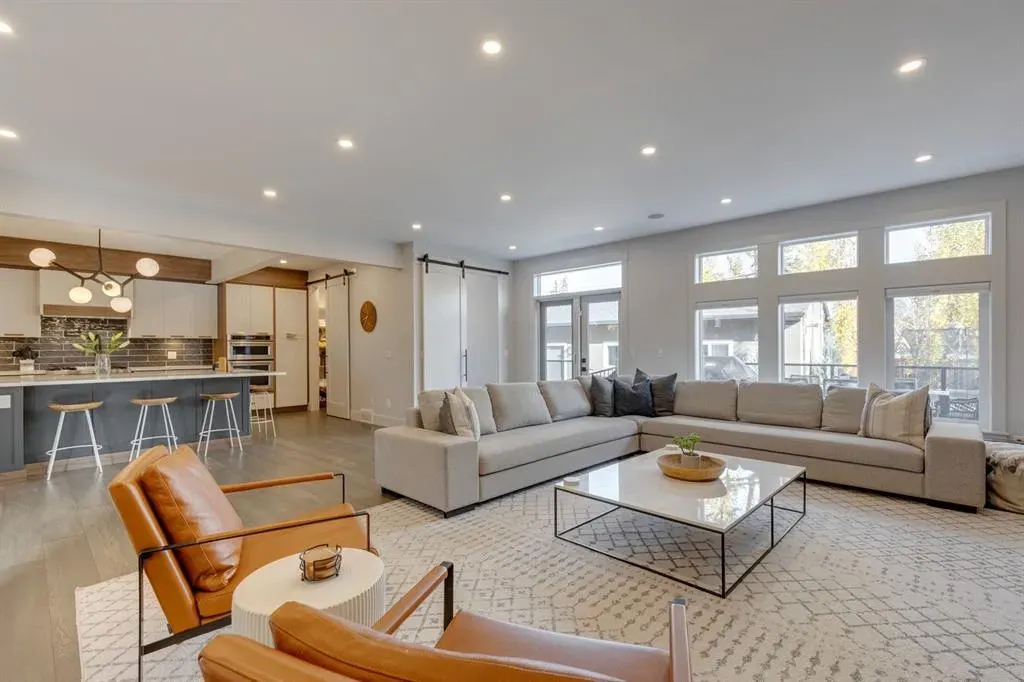 3312 Caribou Drive NW