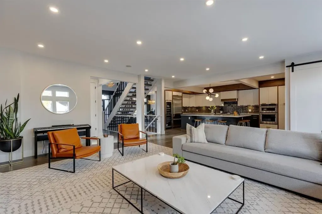 3312 Caribou Drive NW