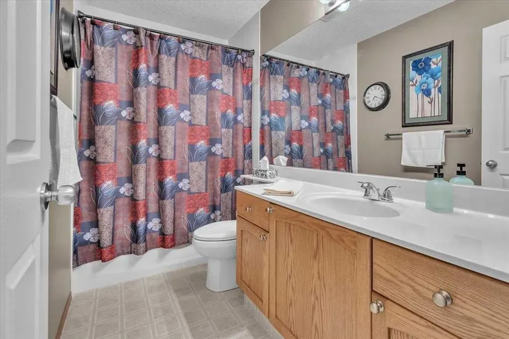 20 Tuscany Ridge Green NW