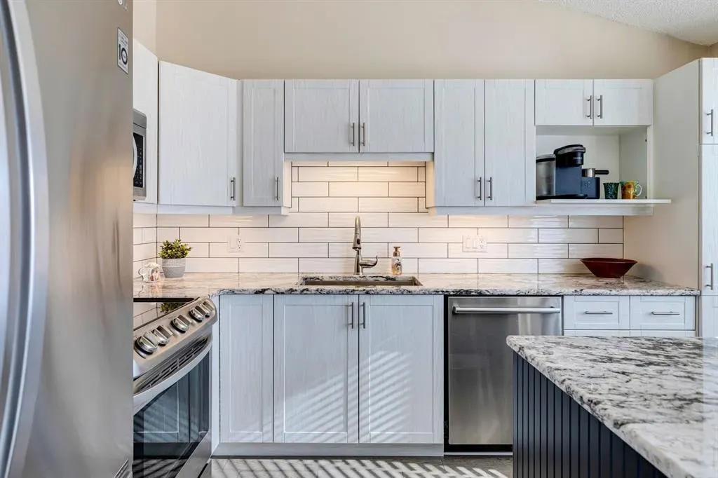 19 Sunlake Gardens SE