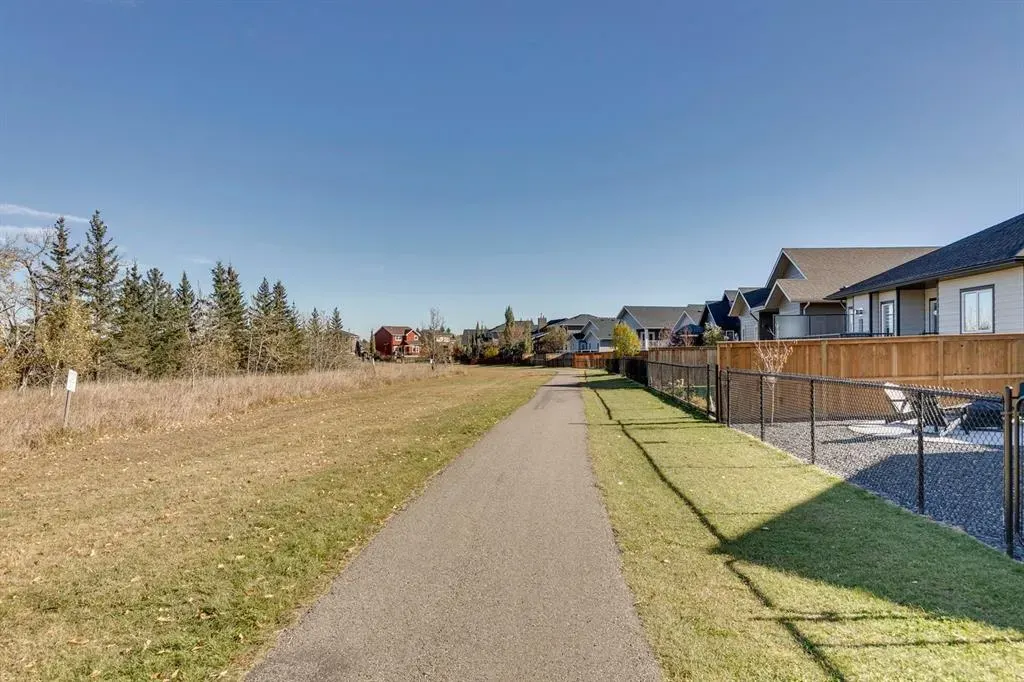 154 Riverwood Crescent SW