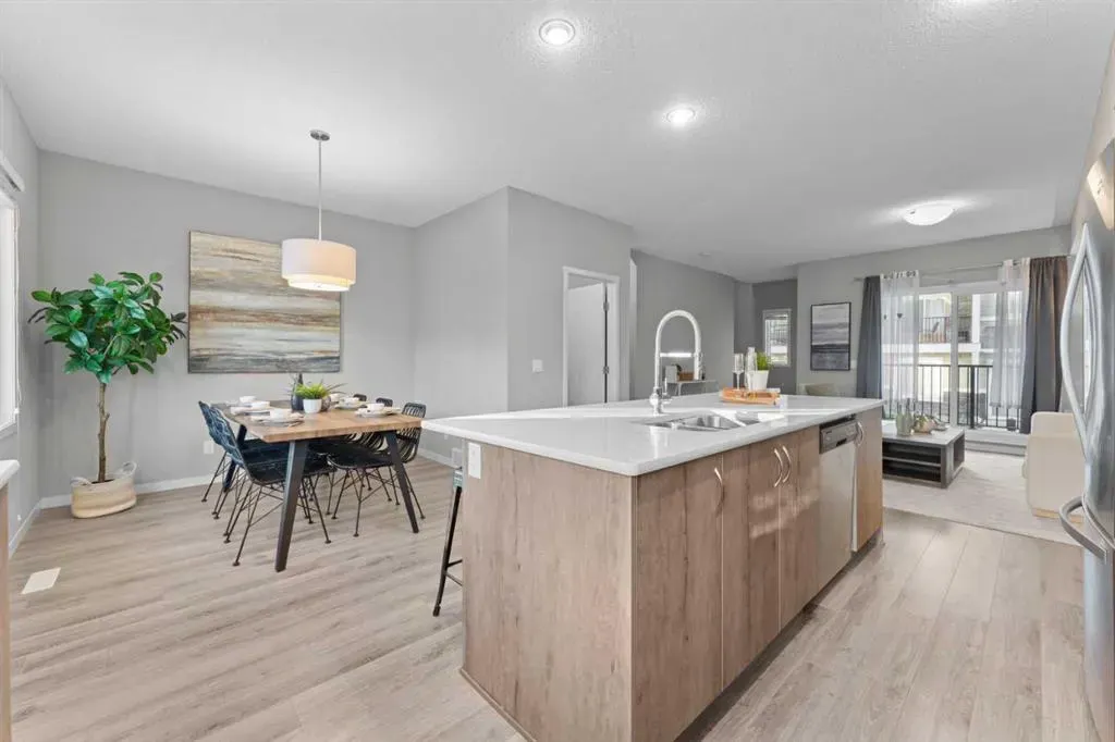 108 Nolanlake Villas NW