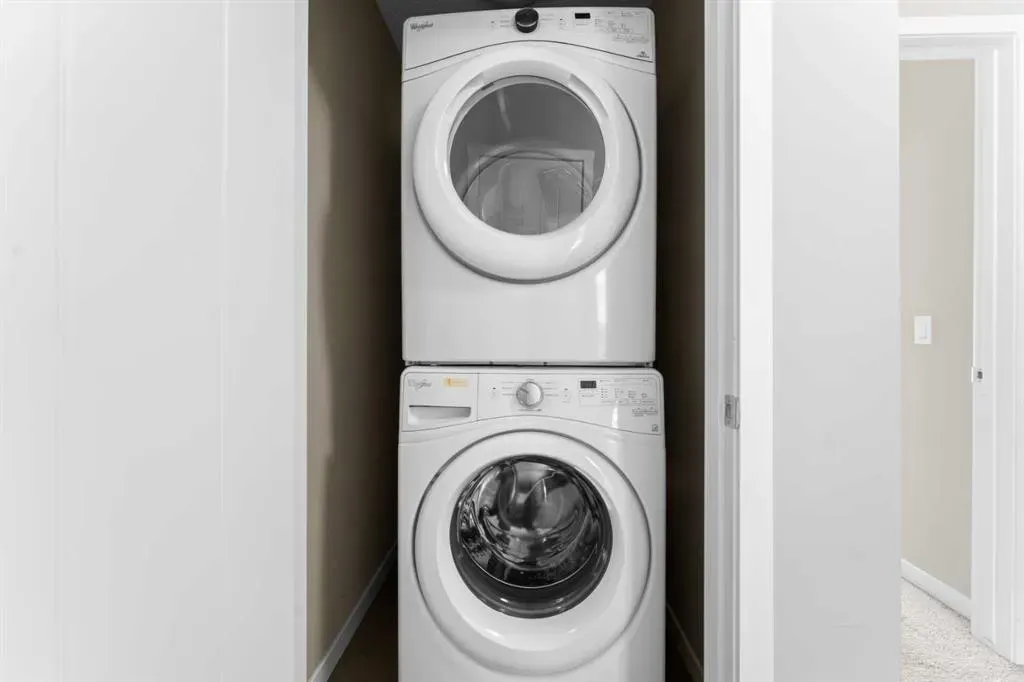 108 Nolanlake Villas NW