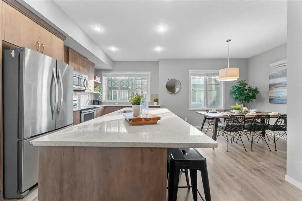 108 Nolanlake Villas NW