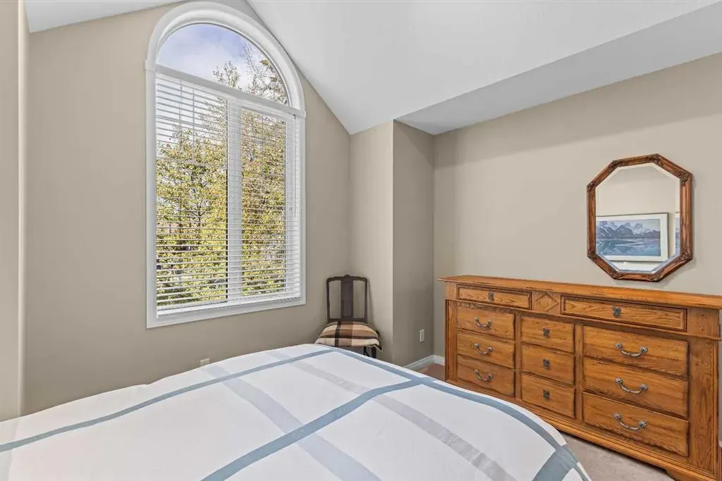 164 Rundle Drive, #18