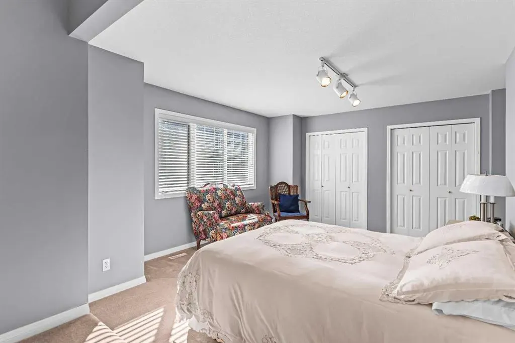 164 Rundle Drive, #18