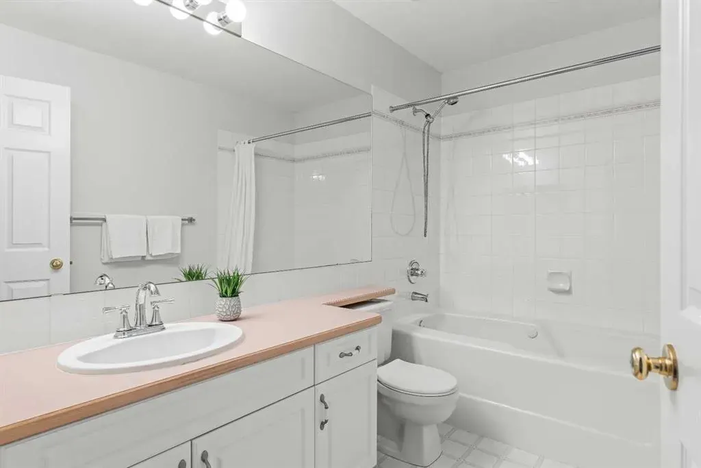 164 Rundle Drive, #18