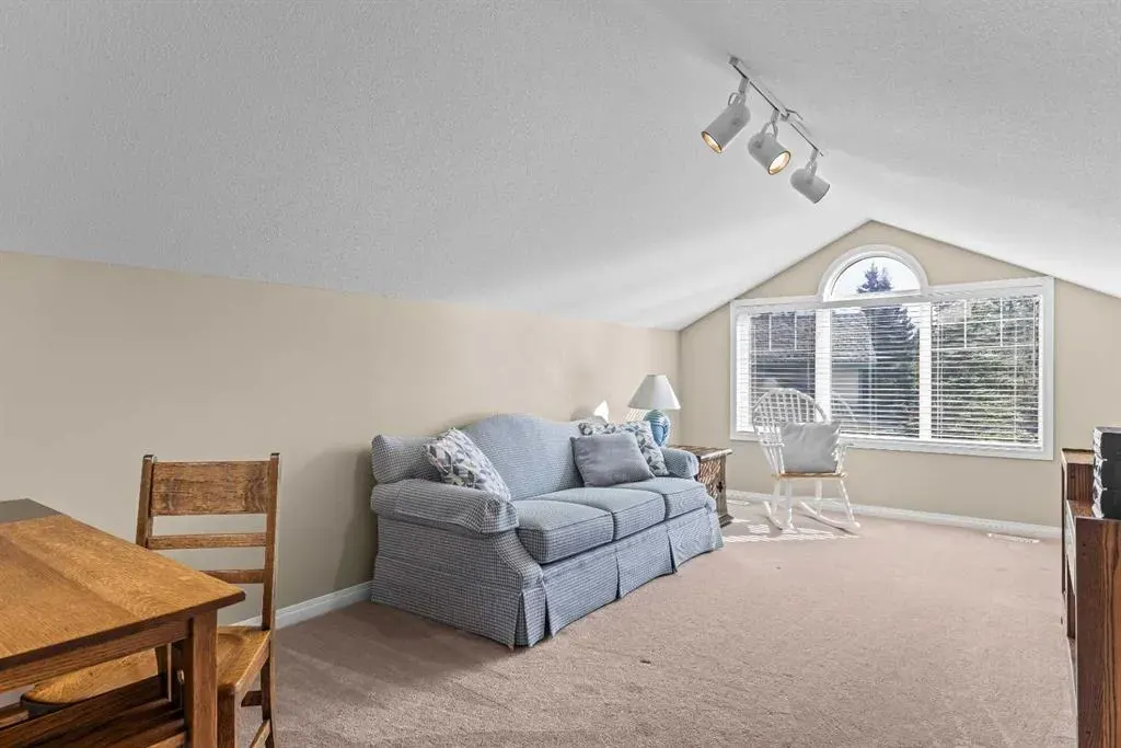 164 Rundle Drive, #18