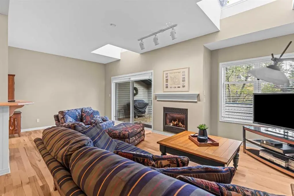 164 Rundle Drive, #18