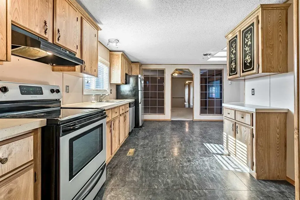 422 Homestead Trail SE