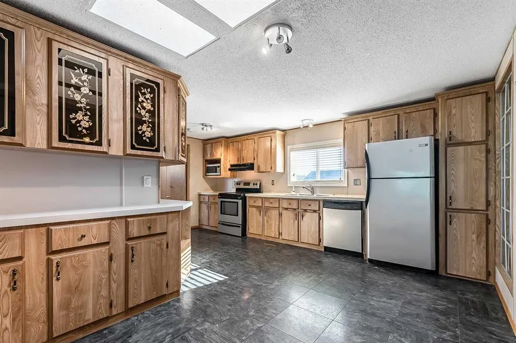 422 Homestead Trail SE