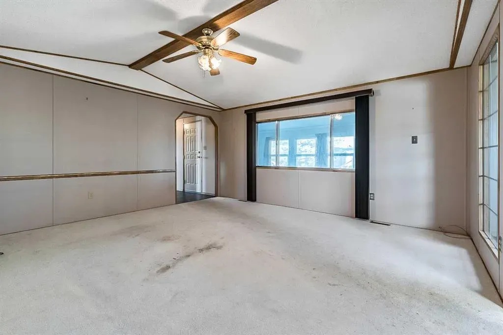 422 Homestead Trail SE