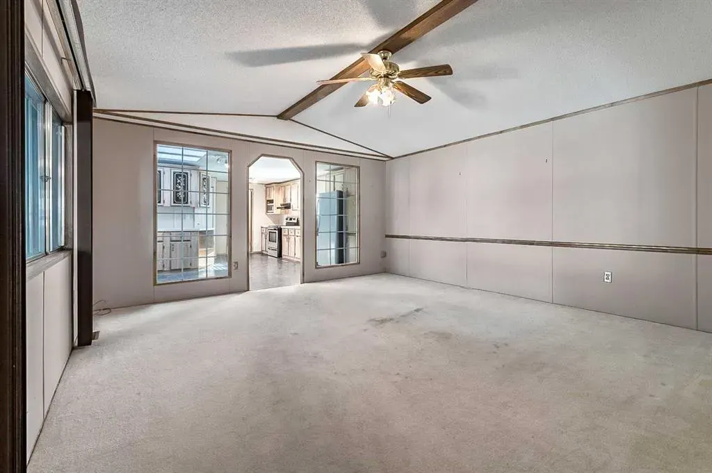 422 Homestead Trail SE