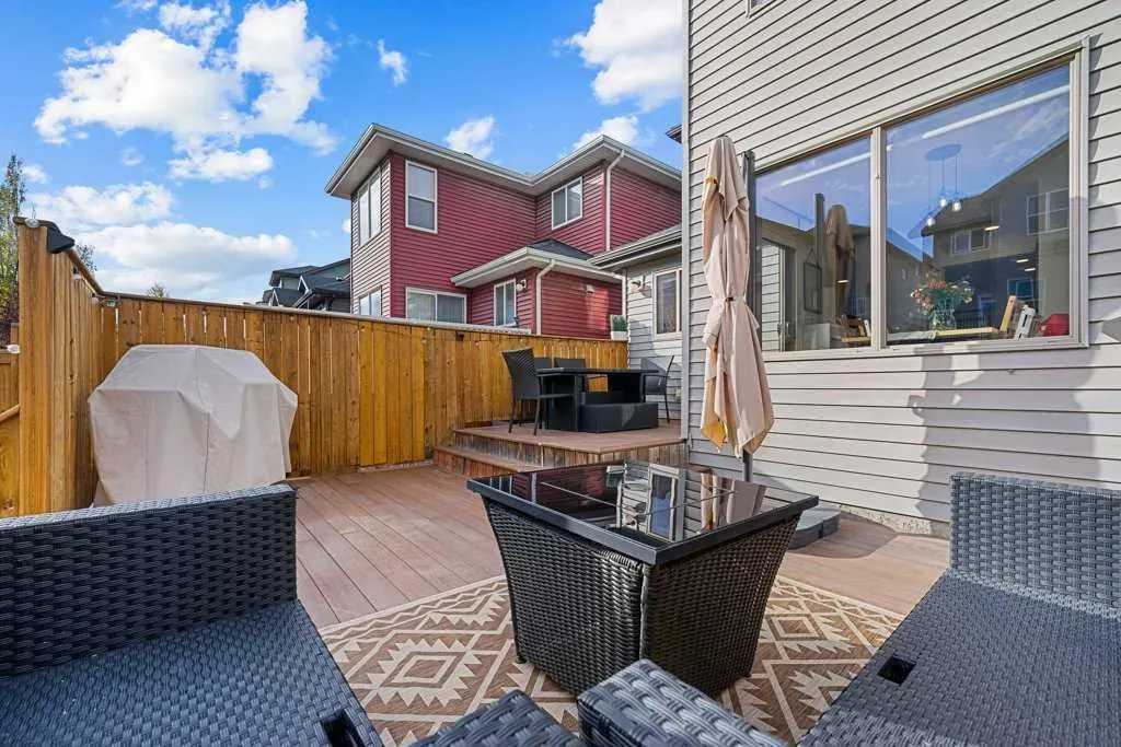 184 Sage Valley Drive NW