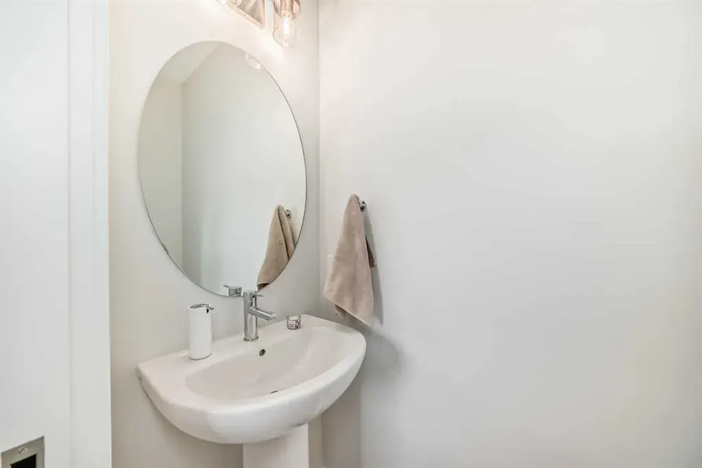 934 Cobblemore Common SW