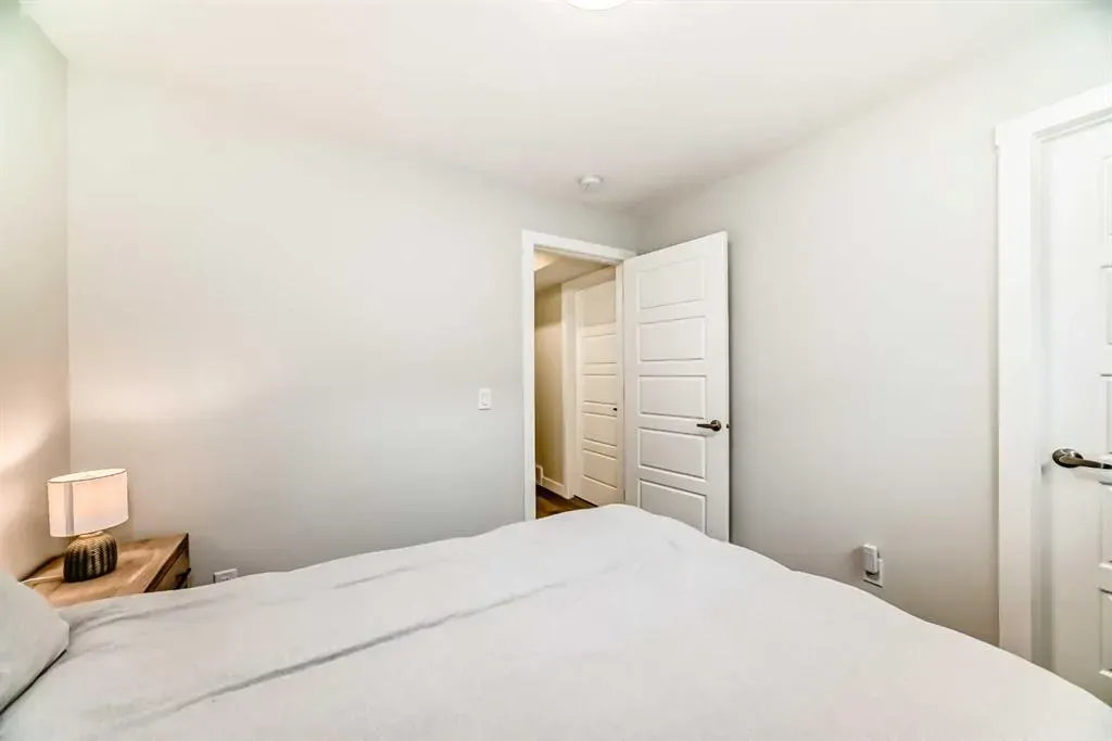 934 Cobblemore Common SW