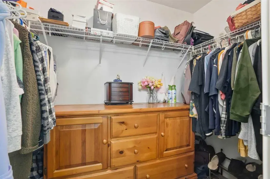 309 Mckenzie Towne Gate SE