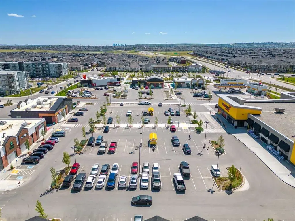 80 Carringvue Place NW