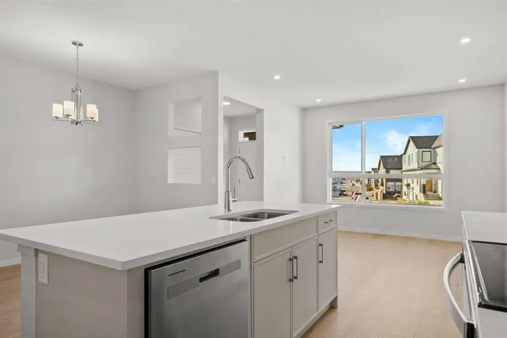 80 Carringvue Place NW