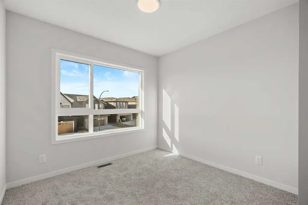 80 Carringvue Place NW