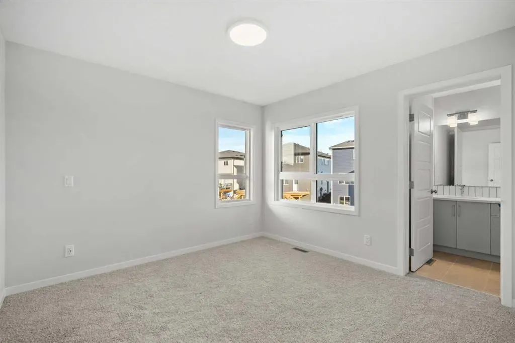 80 Carringvue Place NW