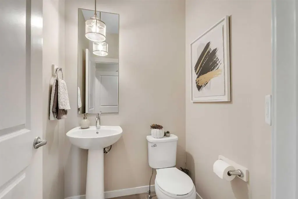 213 Nolanhurst Way NW