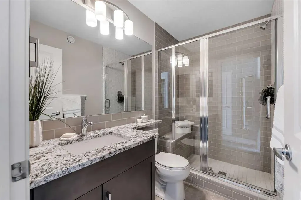 213 Nolanhurst Way NW