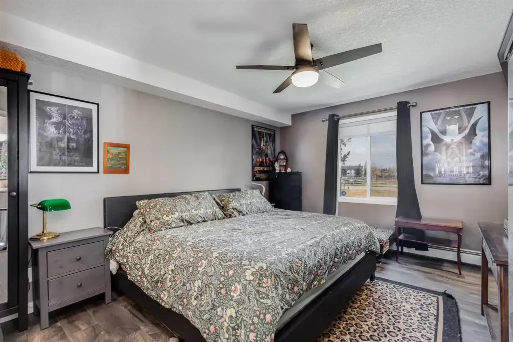 304 Mackenzie Way SW, #8128