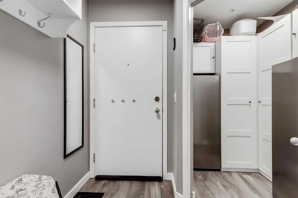 304 Mackenzie Way SW, #8128