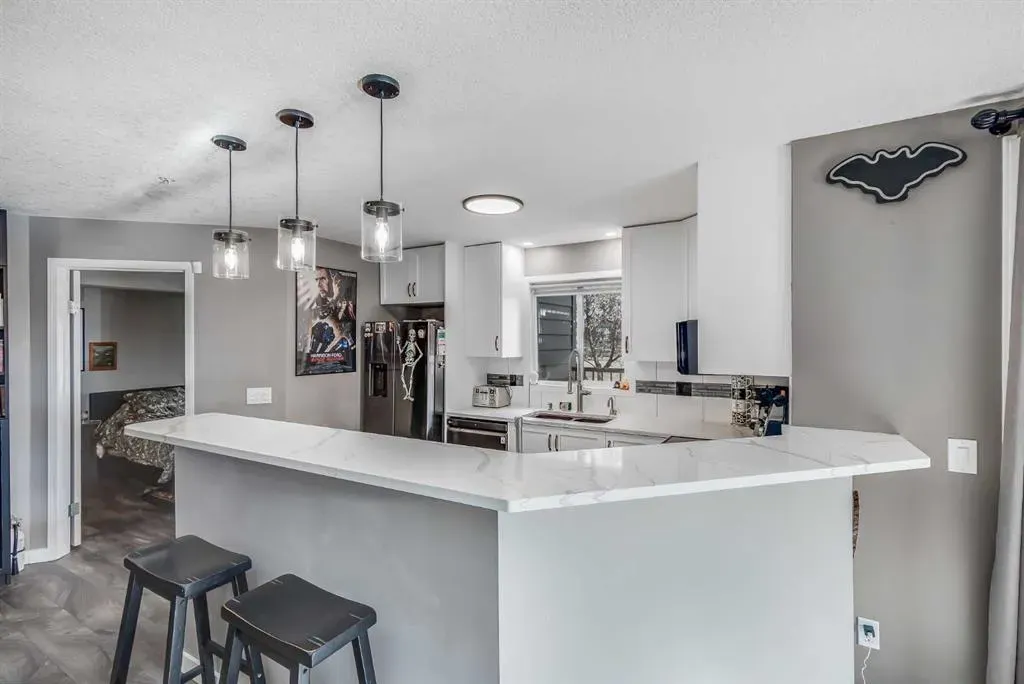 304 Mackenzie Way SW, #8128