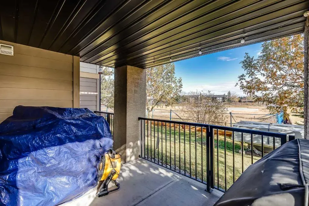 304 Mackenzie Way SW, #8128