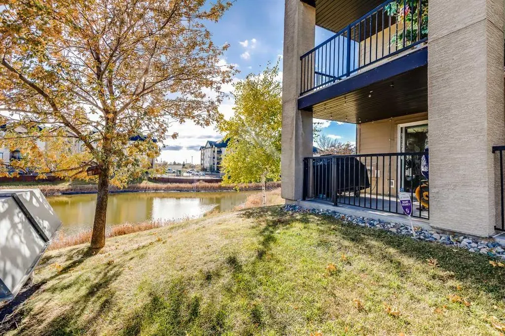 304 Mackenzie Way SW, #8128