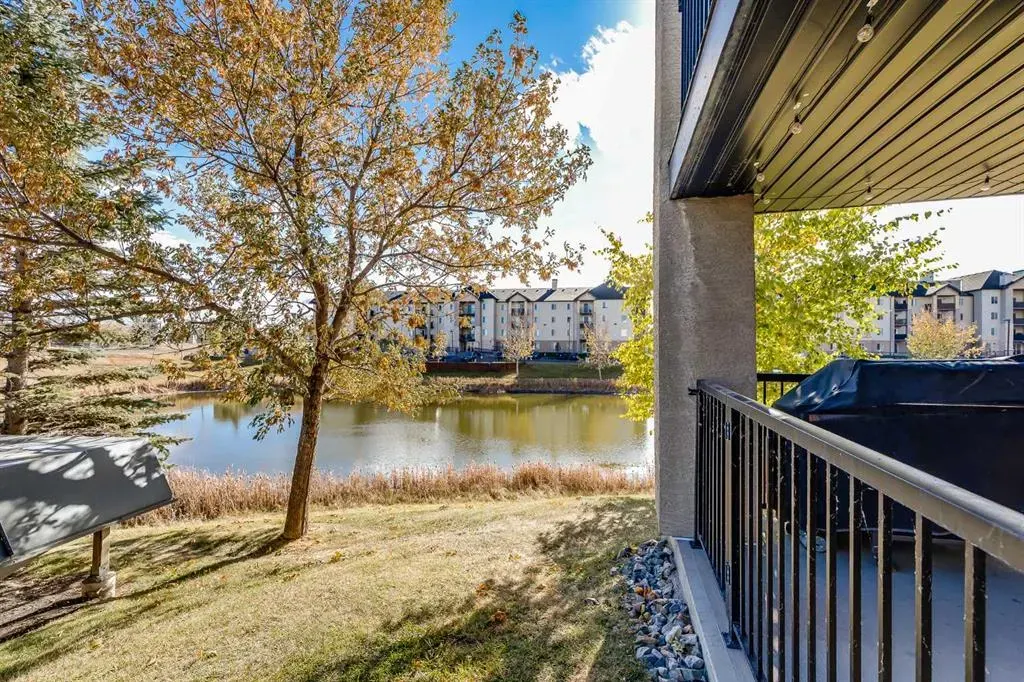 304 Mackenzie Way SW, #8128