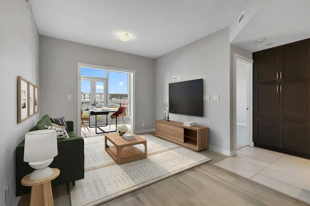 24 Varsity Estates Circle NW, #501