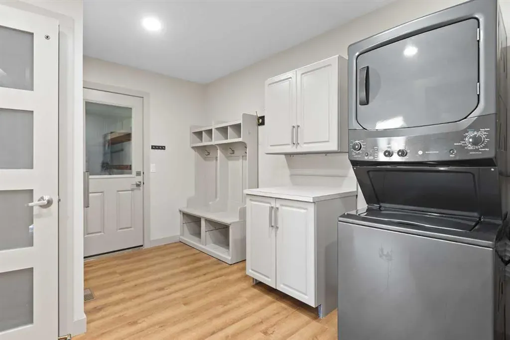 627 High View Park NW