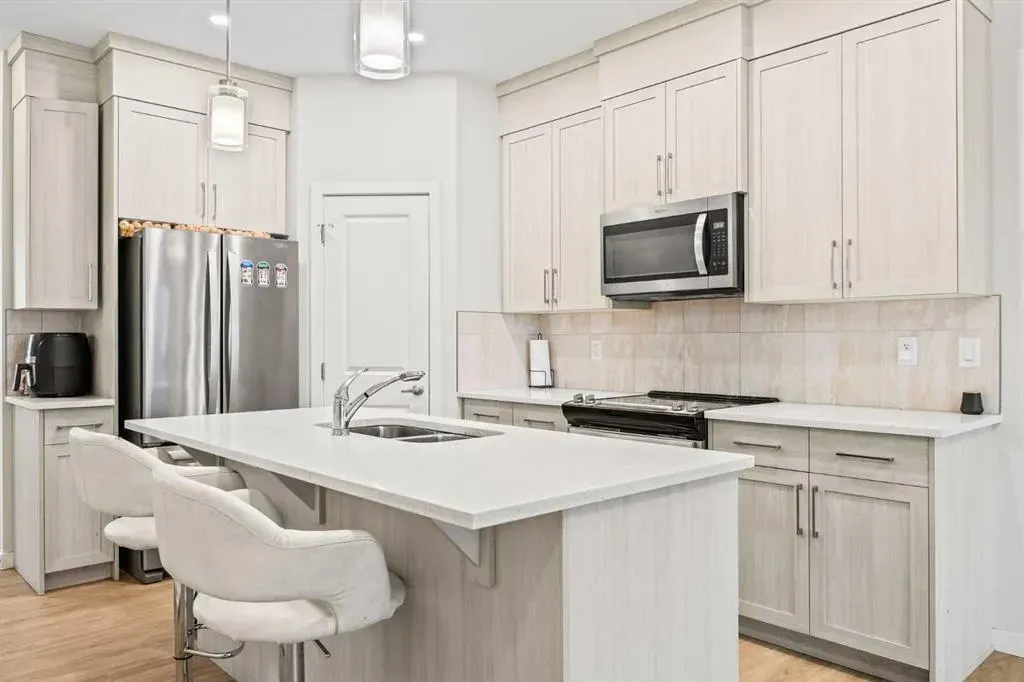 288 Cornerbrook Drive NE