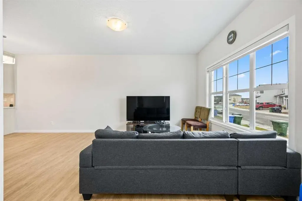 288 Cornerbrook Drive NE