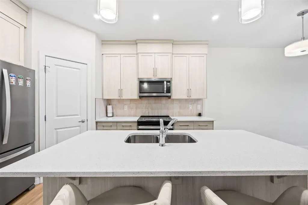 288 Cornerbrook Drive NE